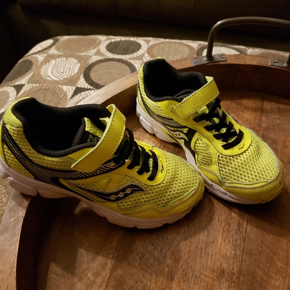 Boys sneakers
